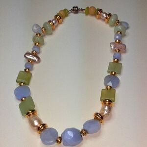 Agate and Pearl Choker